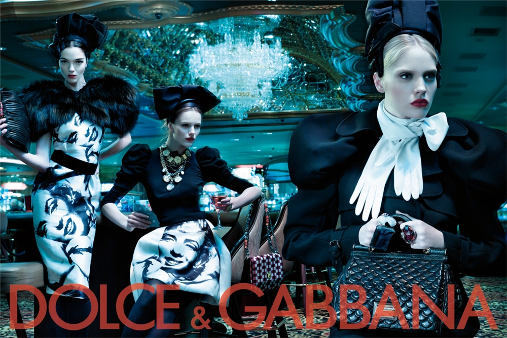 D&G, Dolce & Gabbana - Дольче Габбана – символ стремления к самовыражению, подчеркивающему индивидуальность. DG, Dolce & Gabbana одежда, джинсы и обувь.